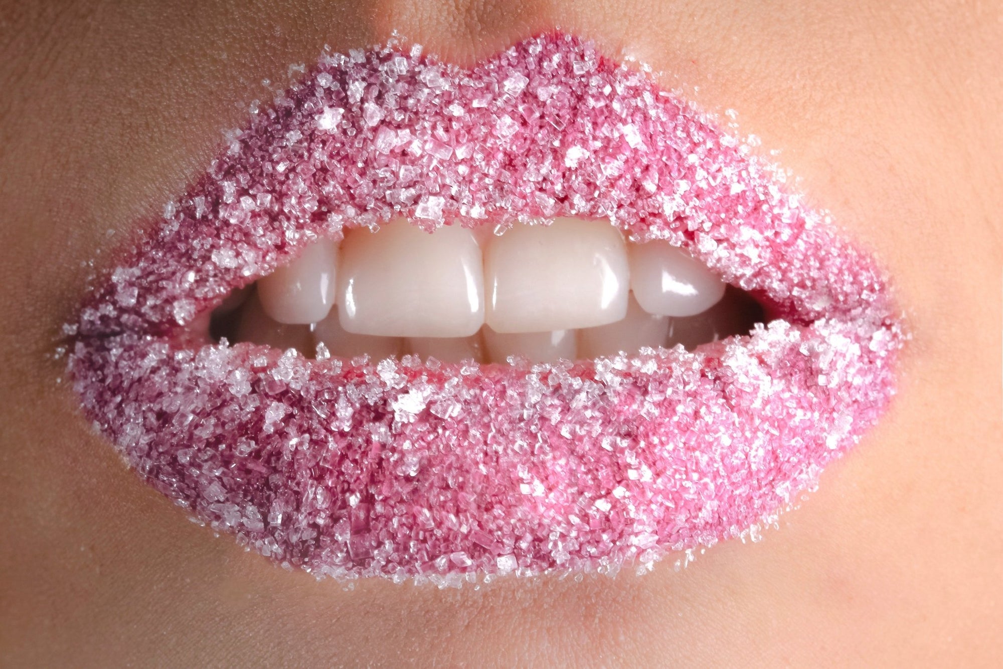 Relleno de Labios con Ácido Hialurónico: Beneficios, Riesgos y Técnicas